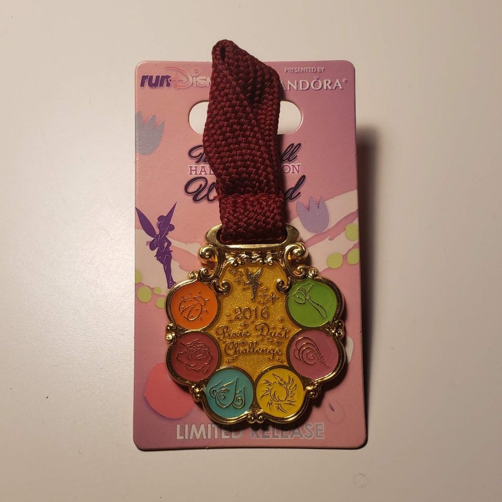 2016  runDisney Tinkerbell Pixie Dust Challenge Medal Pin - Disney Pin Trading